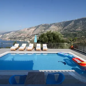 Margarita Villa Zola